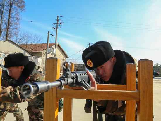 固本培元强基本 武警浙江总队嘉兴支队新兵新年开训