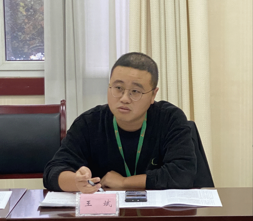 「青联模范说」第27期 王斌：芳华织就爱心网