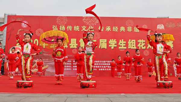 全椒县：学生赛花灯 快乐传非遗