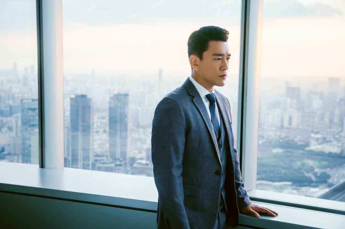 《他其实没有那么爱你》开播 王耀庆出演商务精英