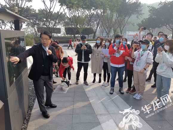 共舞长江经济带·看高质量成长｜央媒记者：重庆不只宜居 更是一个与科技细密接洽的都市