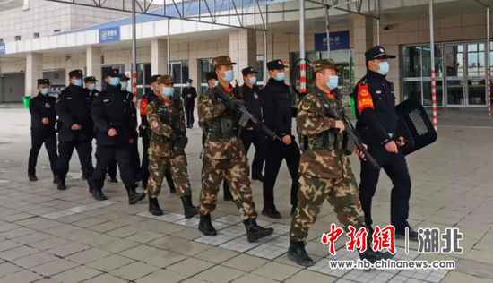 恩施车站派出所：全力护航春运平安