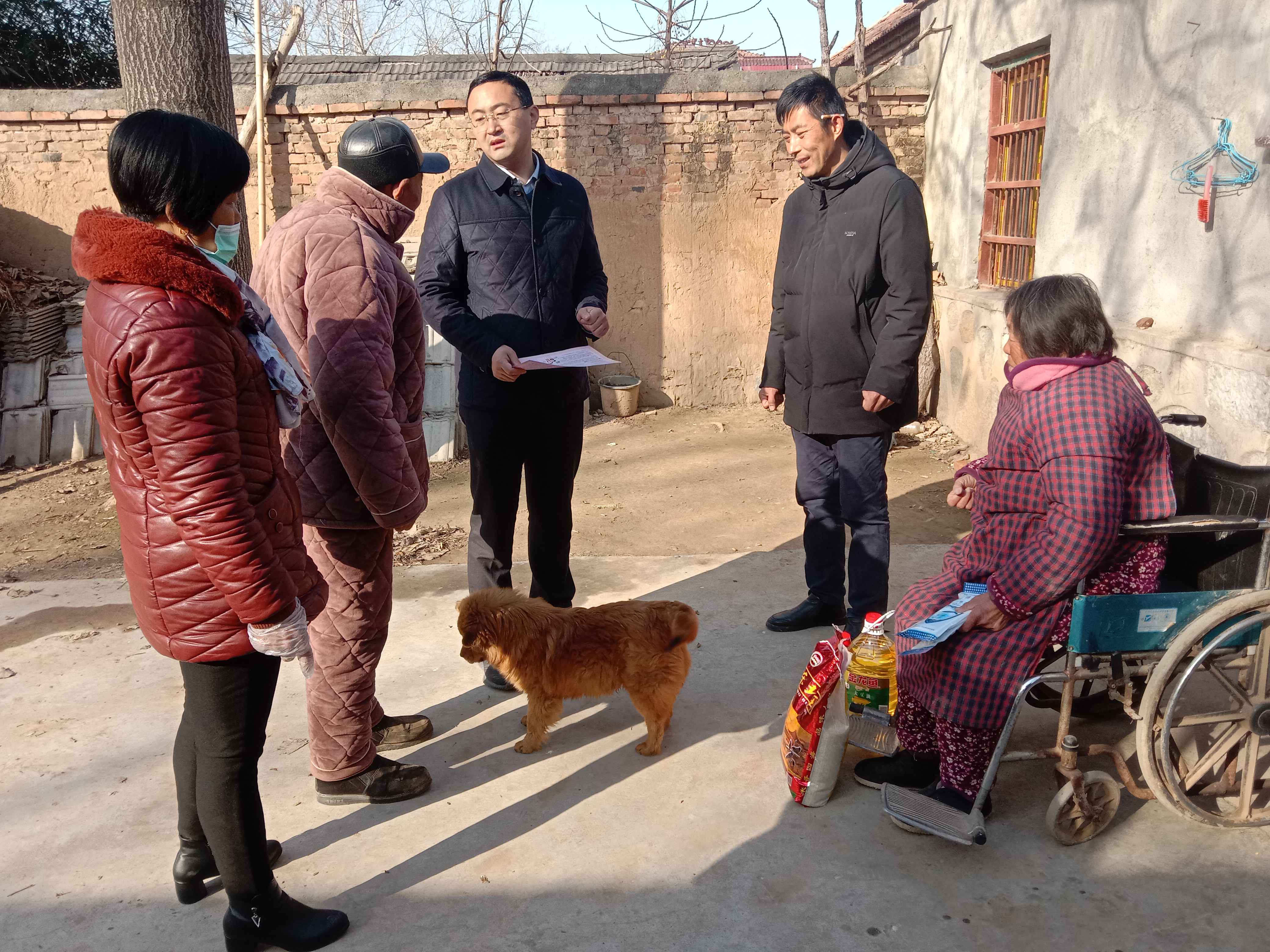 团萧县县委开展“讲说送”和春节慰问勾当