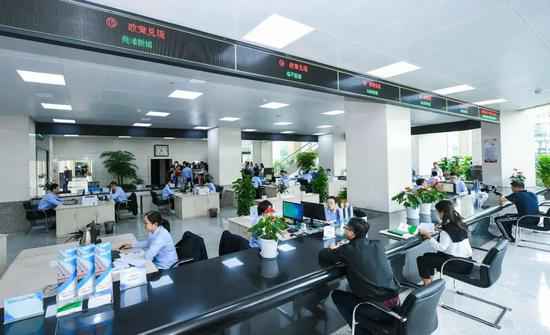 杭州“亲清在线”打造线上政务中心 29个事项自动秒办