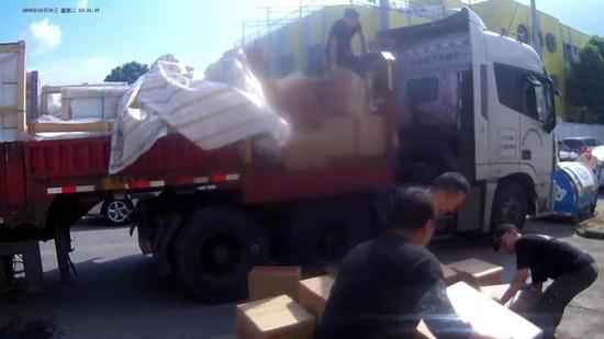 涉案70万元查获假烟3700条 浙江警方破获犯科销售假烟案