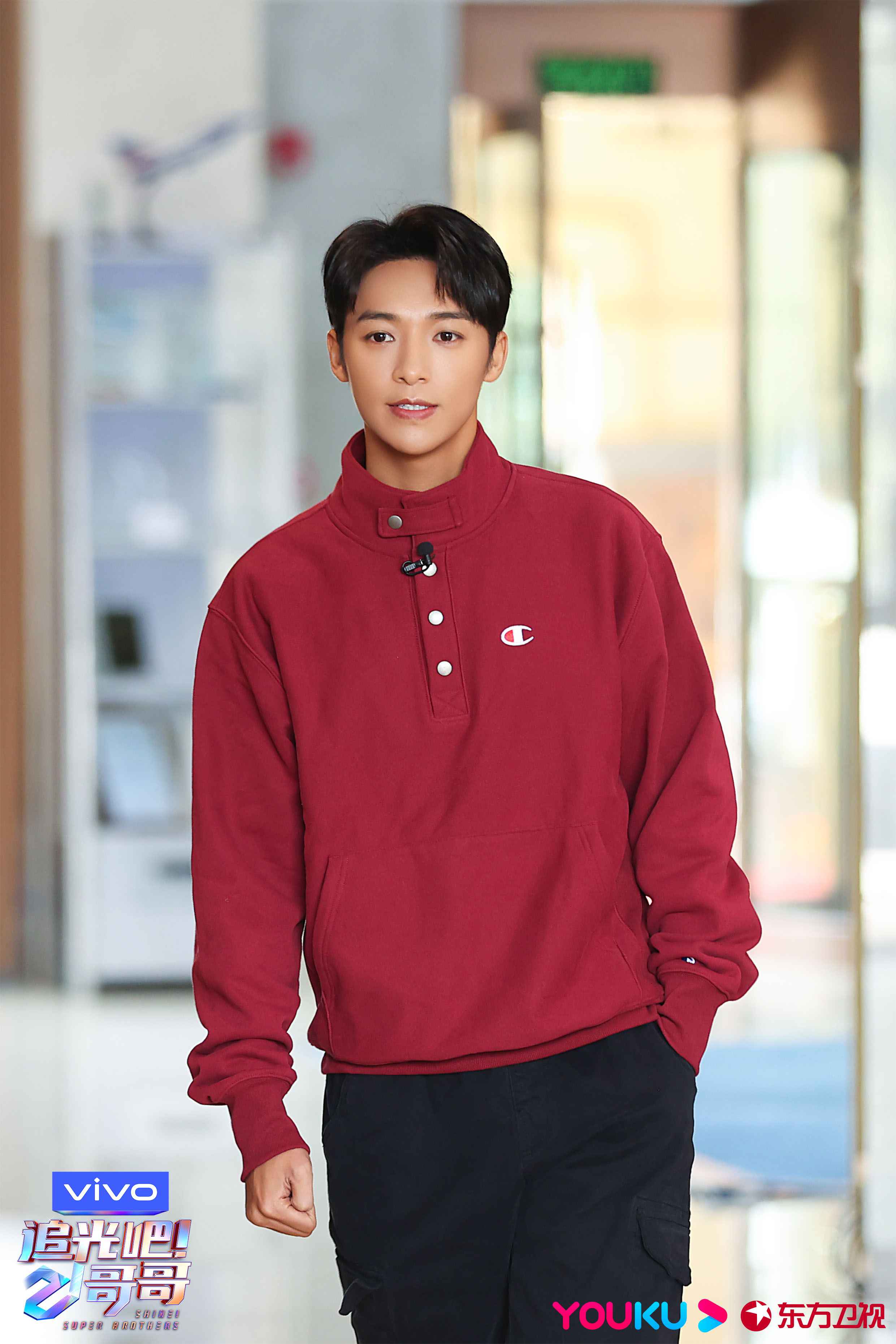 《追光吧！哥哥》初舞台全场High翻，看点颇多！