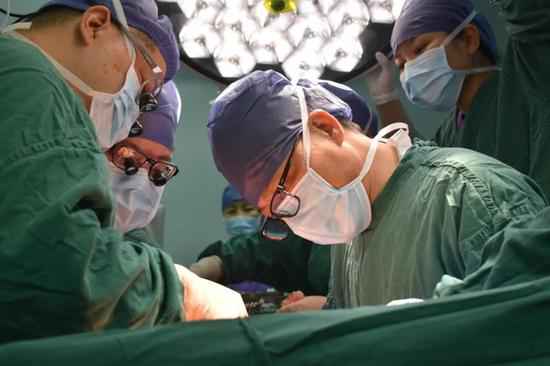 浙大一院一日内完成5台大器官移植 接力点亮五人生命