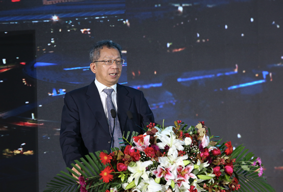 夏普全方位机关8K生态办理方案 计谋转型成智能时代破局者