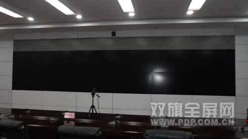 双旗科技为山西某武警支队打造液晶拼接集会会议系统