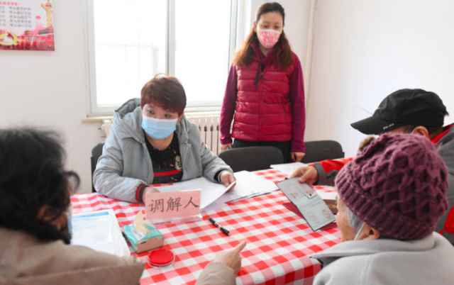 她是“首都最美社工”,也是住民“贴心人”,有老人把家都交给她