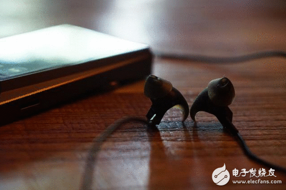 一款戴着舒服的耳机才是对耳朵Say Hello的正确姿势