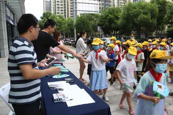 线上线下净化文化生态圈 越城区合纵连横“扫黄打非”