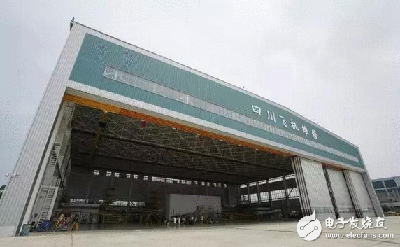 什么环境 双流机场这架飞机为什么开到这里来了