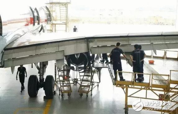 什么环境 双流机场这架飞机为什么开到这里来了