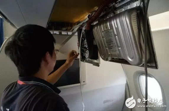 什么环境 双流机场这架飞机为什么开到这里来了