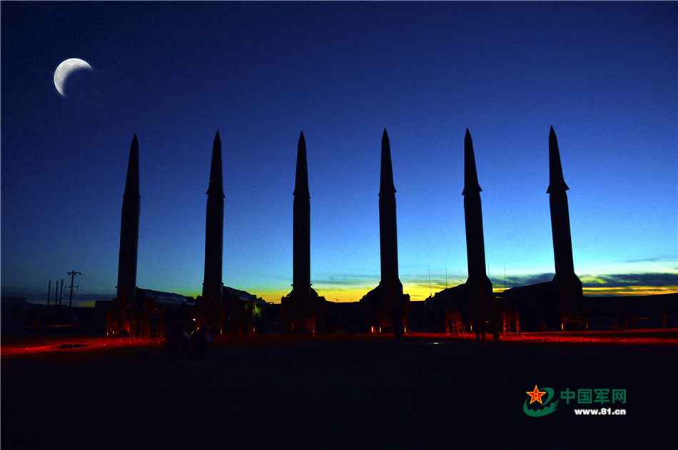 长风，戈壁，余晖，他们在那战斗在那坚守