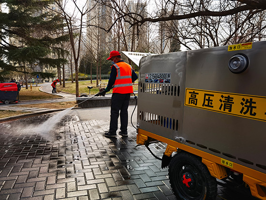 管理扬尘有“妙招” 石景山鲁谷推多款“除尘利器”