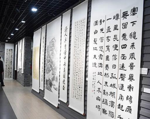 华东师大百余书画作品免费对外展出 为期一个月