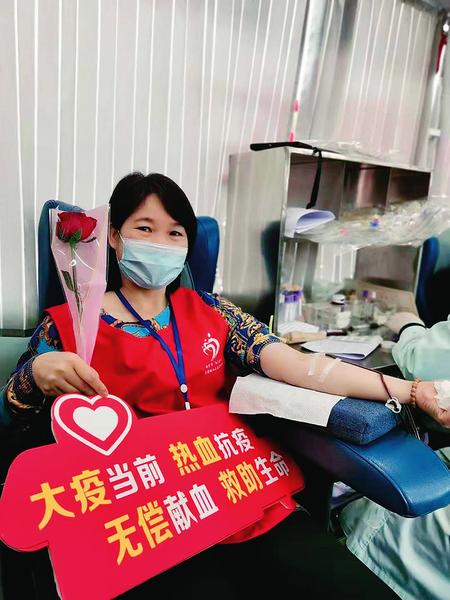南宁：雷锋精力永传承 无偿献血暖邕城