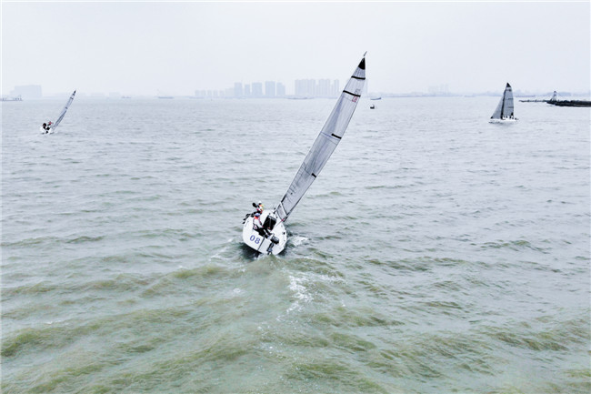 第二届广州南沙国际帆船节开幕 打造水上流动“金字招牌”