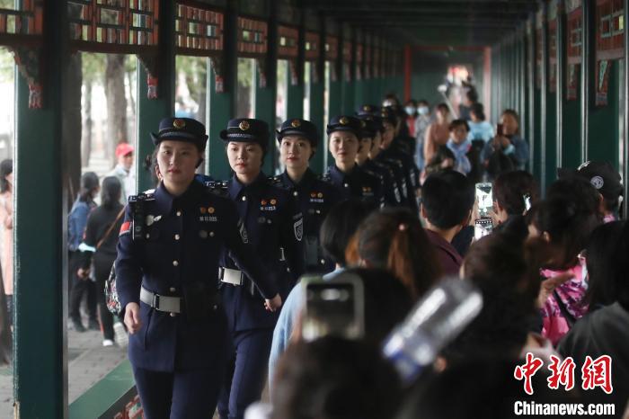 西湖女子巡逻队首次邂逅颐和园：共话“世遗”掩护