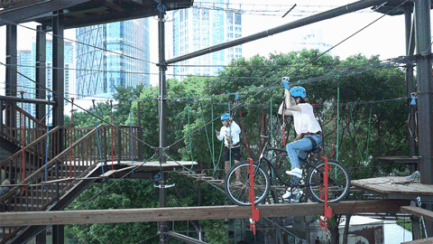 上海北外滩魔都矩阵高空攀爬地点+门票+游玩攻略