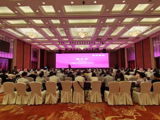 浙江:宣布2020年扮装品财富成长陈诉