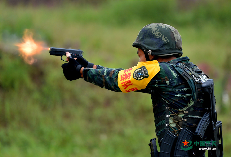 重庆“战狼”博弈 角逐“特战勇士”