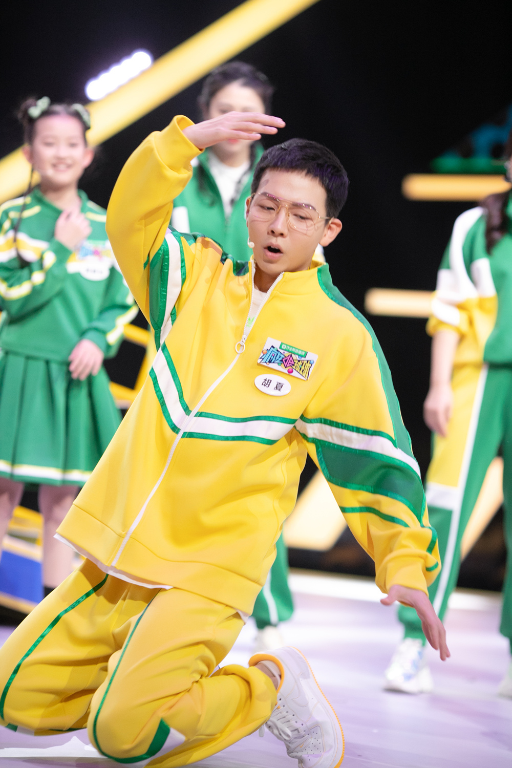 《猖獗的球球》胡夏复苏来追“球” 复苏猖獗打脸 胡夏超等反差萌？