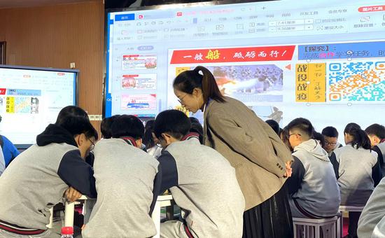 杭州余杭开展思政课解说比赛 12名初中西席举办“大交锋”