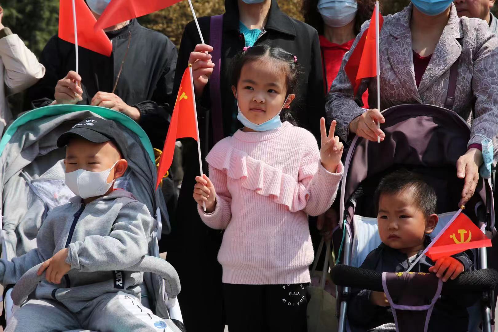 北京:海棠树下 为您读诗