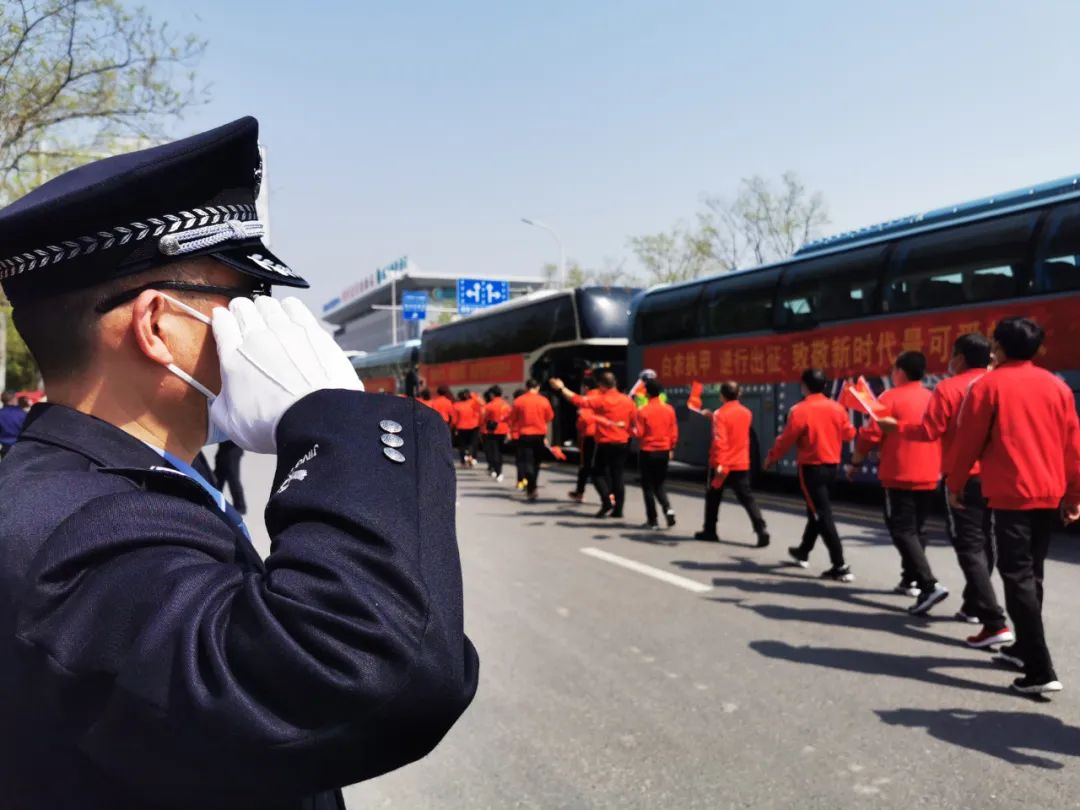 “再见了，荆州！”广东、海南援荆医疗队含泪撤离，感谢你，为荆州拼过命！