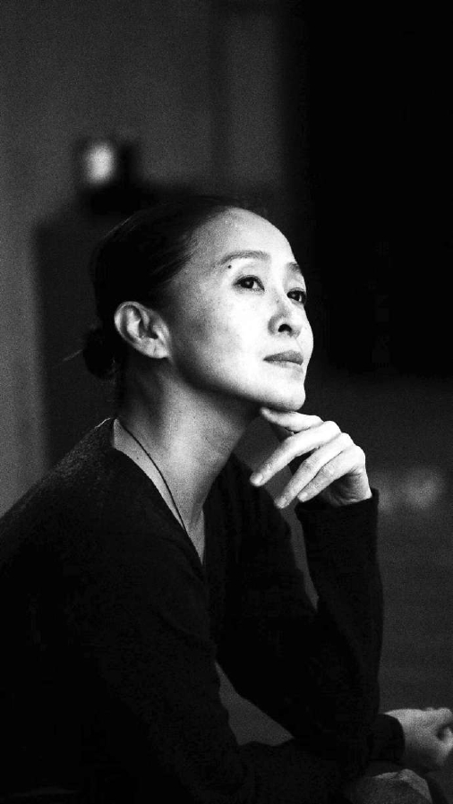 高艳津子: 我对艺术当真，艺术对生命当真