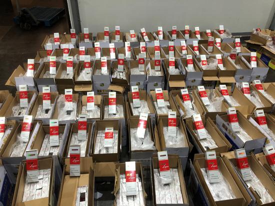 富阳查获本年以来杭州市最大局限专车运输假烟案