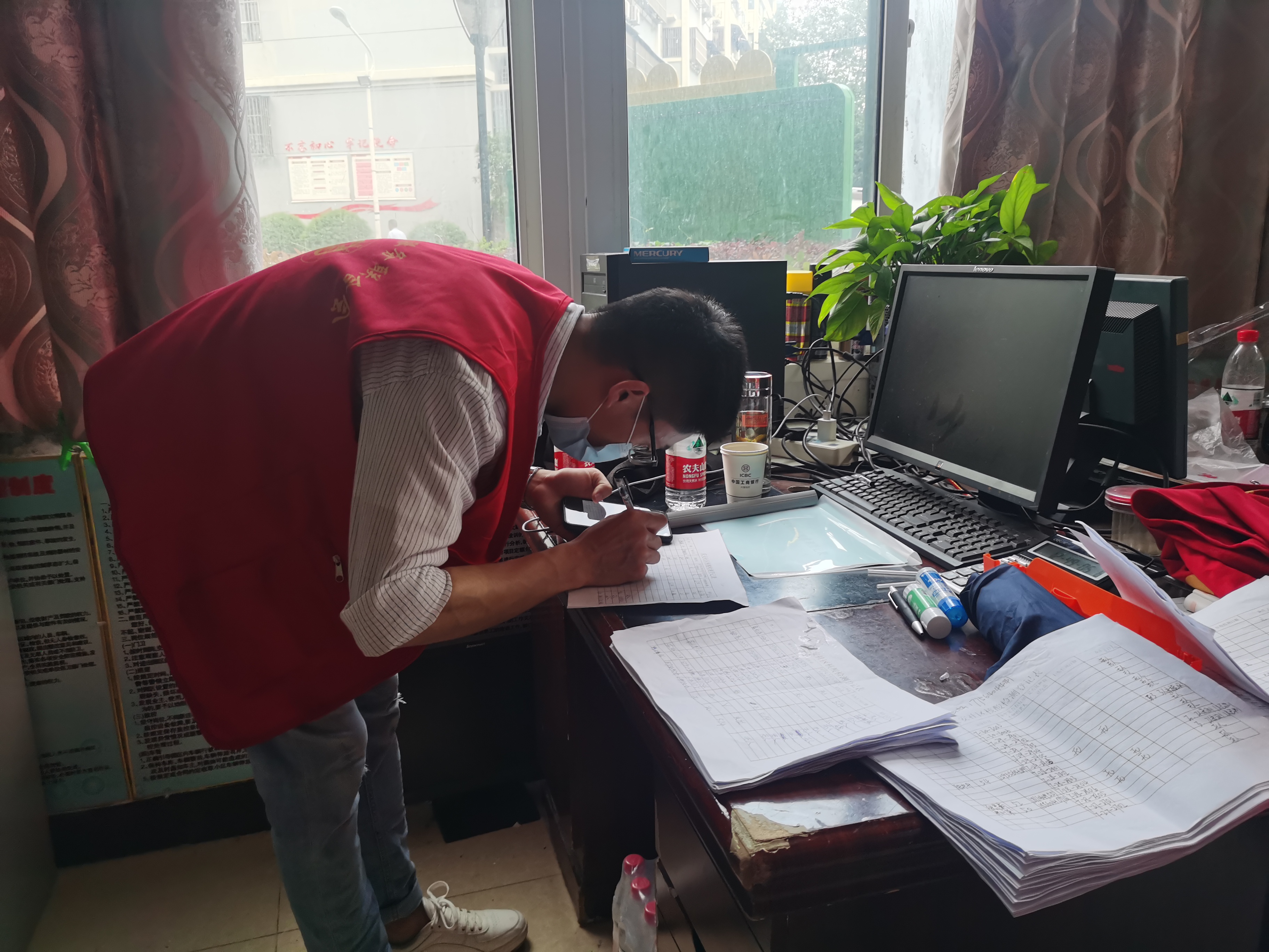 六安：闻令而动，芳华助力核酸检测