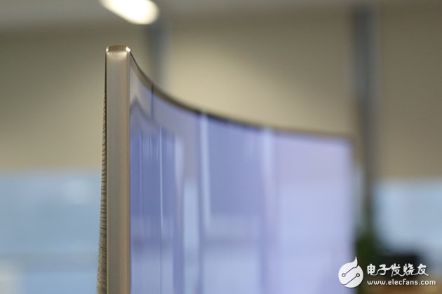 什么是量子点电视？三星QLED量子点电视Q7C评测：能对100% NTSC显色体积还原的电视