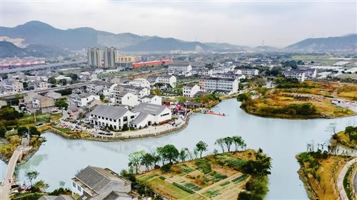 浙江路桥搭建返乡“鹊桥” 新乡贤助力村子振兴