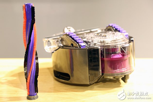 戴森扫地呆板人怎么样？戴森扫地呆板人体验：并没有到达革命的性质