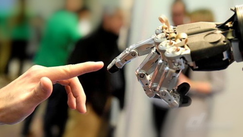  从阿里小Ai看人工智能大数据的代价