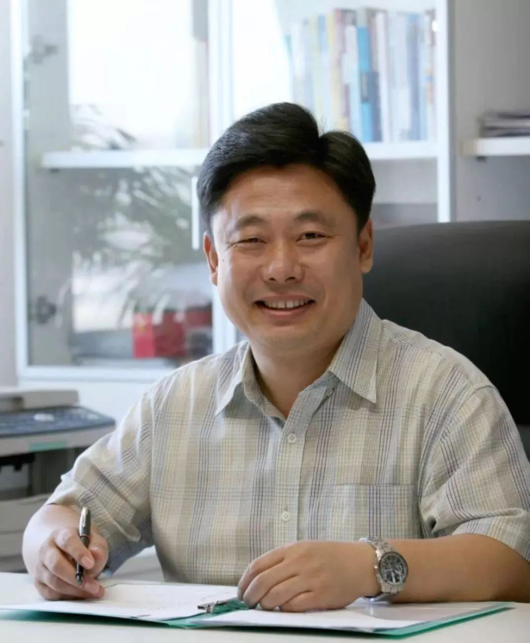 海南广播电视总台党组书记、台长孔德明逝世，享年52岁