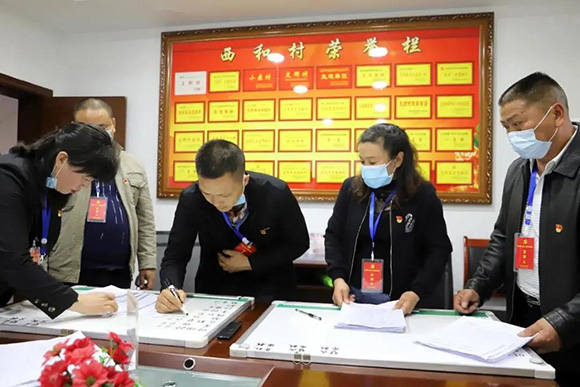 严把三道关 重庆高新区97个村（社区）迎来新“领头雁”