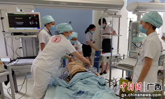 桂林危重症照顾护士抢救技术比赛南溪山医院“巾帼”战绩喜人
