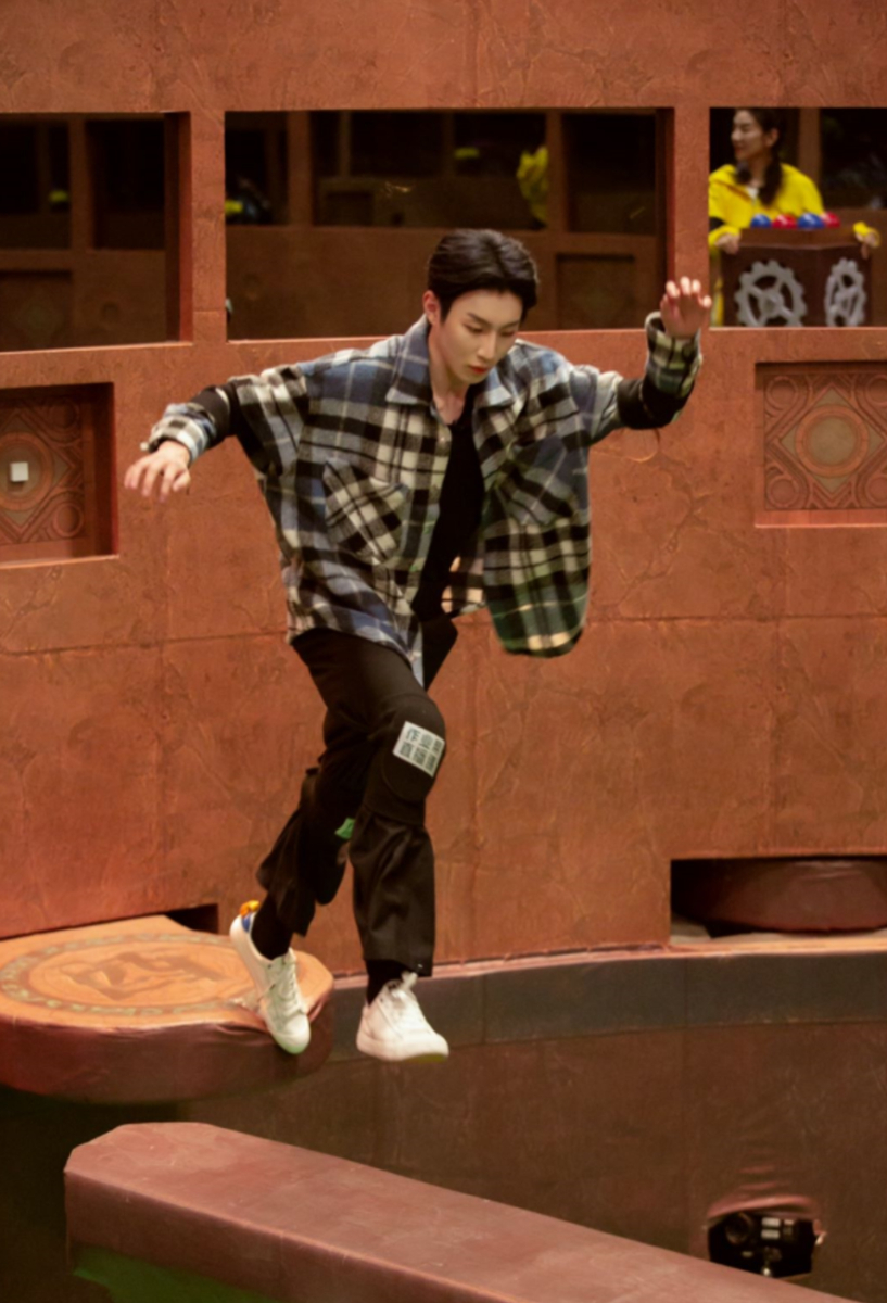 《猖獗的麦咭8》黄奕暖心护娃有点甜，缔造营人气选手解锁闯关神操纵