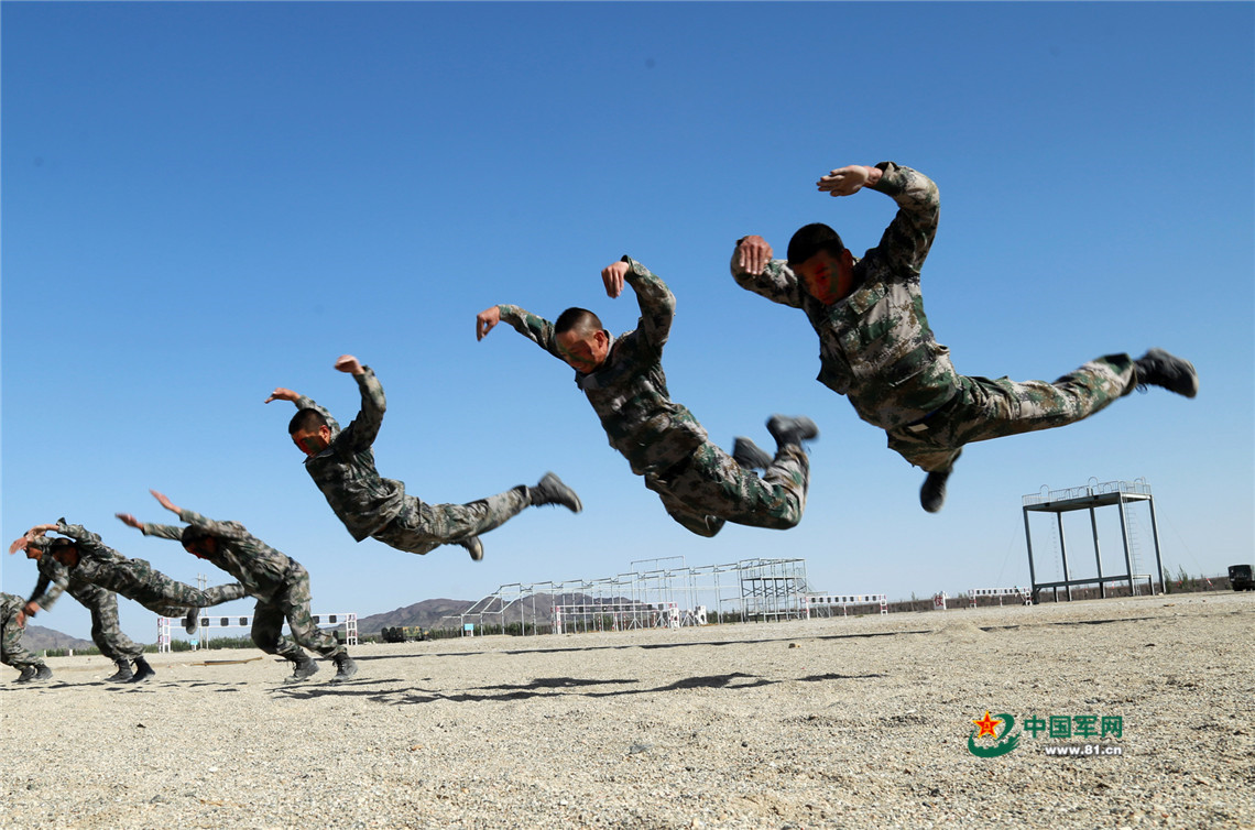 围观侦察兵训练 就是这样将障碍一网打尽