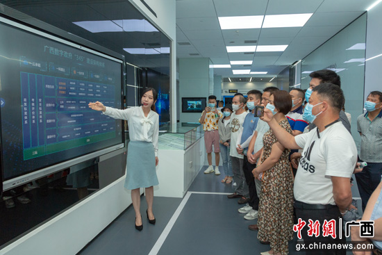 广西组织百名优秀农夫工代表开展“匠心之旅”考查进修勾当