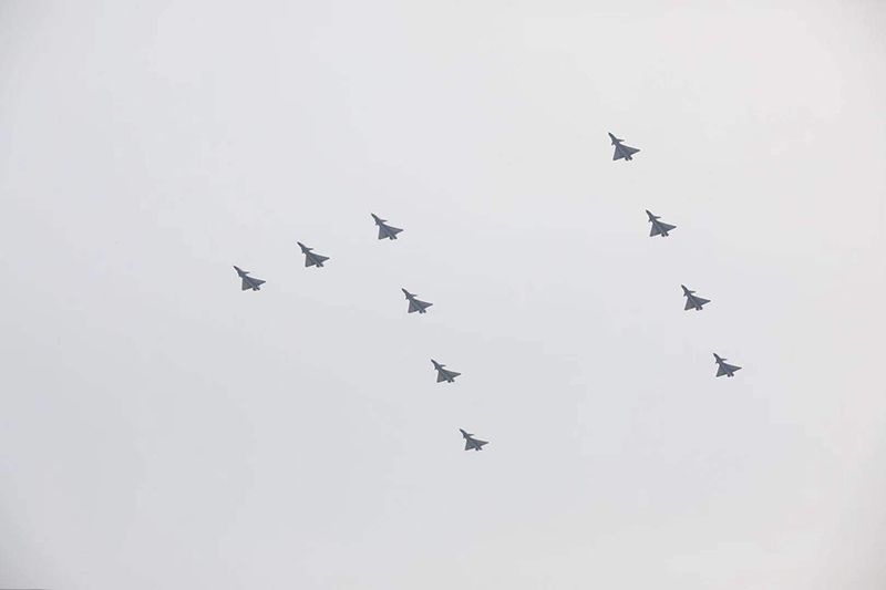 共庆百光阴诞 ｜首都会民寓目空中梯队航行演出