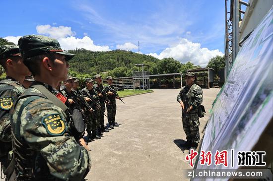 武警浙江总队台州支队开展预提批示士官集训毕业查核