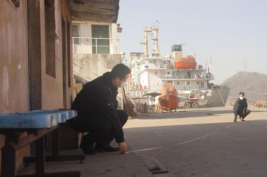 浙江舟山“管家式勘验”靠前一步 让海岛办证少跑一趟