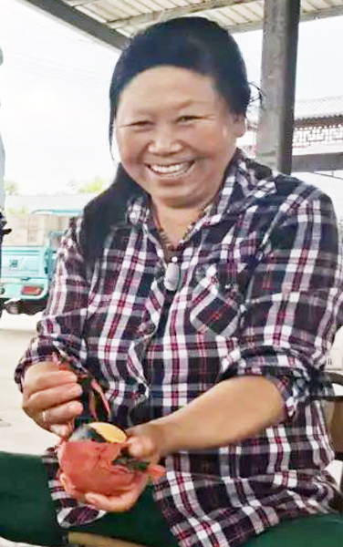 全椒：团团带货助果农渡难关4万斤黄桃3天秒购