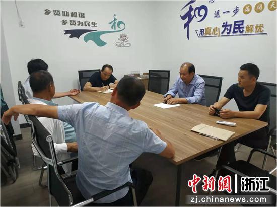 浙江南浔凝结乡贤气力：助推村子振兴 走好配合富饶路